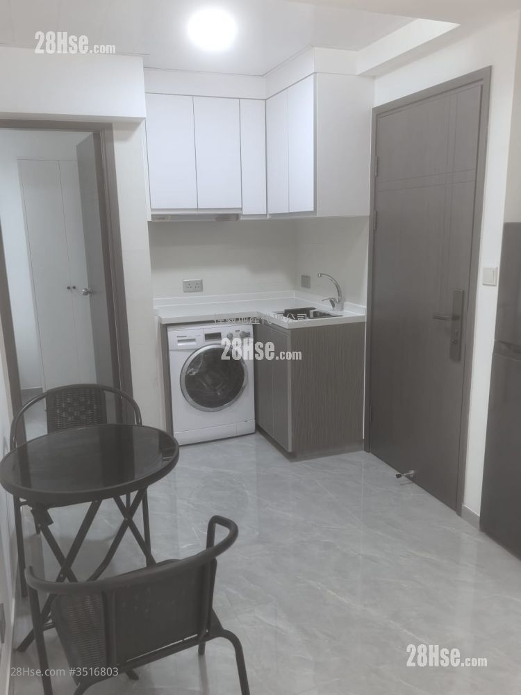 Hung Hum Mansion Rental 2 Bedrooms , 1 Bathroom 580 ft² ( 53.9 m² )