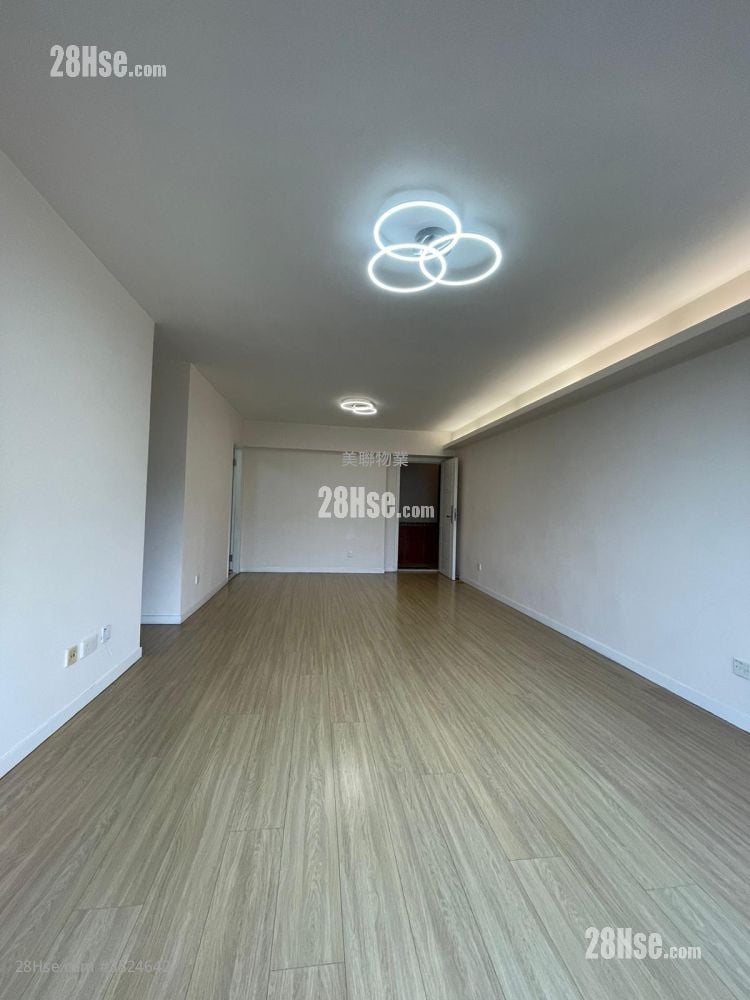 Parc Royale Rental 3 Bedrooms , 2 Bathrooms 942 ft² ( 87.5 m² )