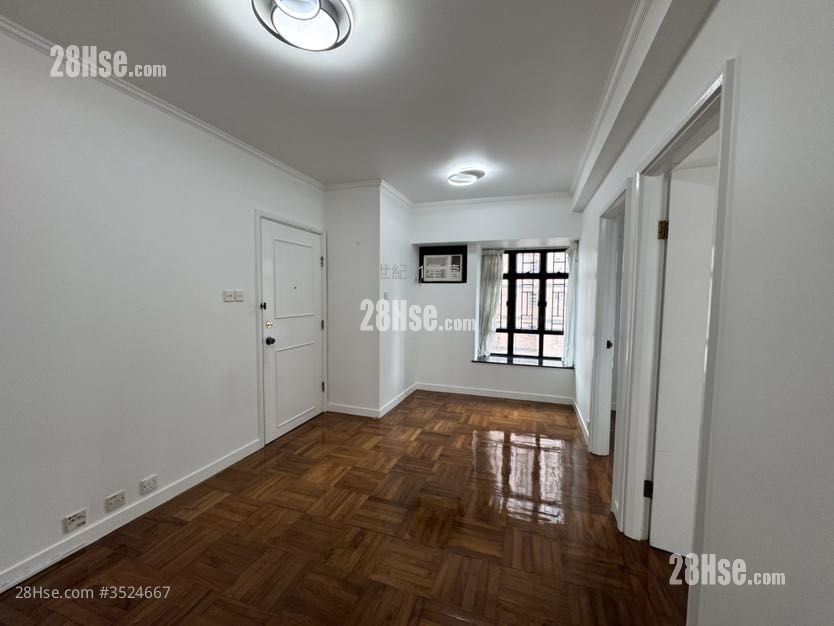 Silver Mansion Rental 2 Bedrooms , 1 Bathroom 369 ft² ( 34.3 m² )