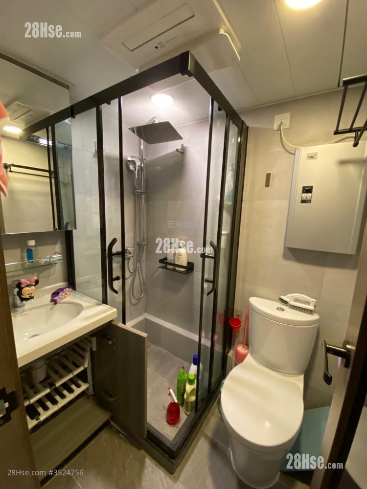 King Tsui Court Rental 2 Bedrooms , 1 Bathroom 385 ft² ( 35.8 m² )
