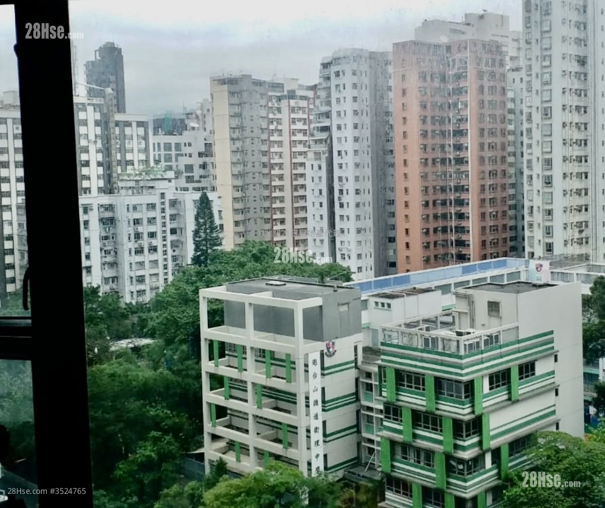 Le Sommet Sell 3 Bedrooms , 2 Bathrooms 794 ft² ( 73.8 m² )