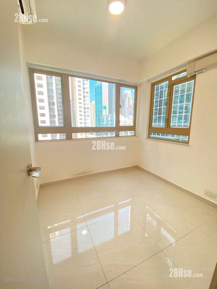 Yee Wo Place Rental 3 Bedrooms , 1 Bathroom 545 ft² ( 50.6 m² )