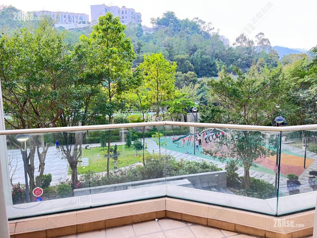 Festival City Sell 3 Bedrooms , 2 Bathrooms 719 ft² ( 66.8 m² )