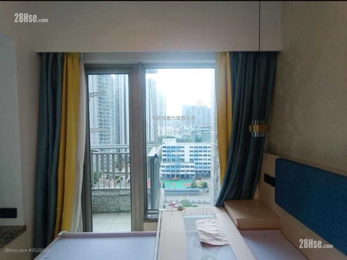 City Point Sell 3 Bedrooms 713 ft² ( 66.2 m² )