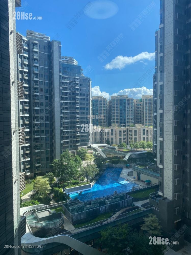 Solaria Sell 3 Bedrooms , 3 Bathrooms 832 ft² ( 77.3 m² )