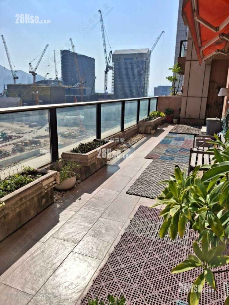 The Arch Sell 3 Bedrooms , 2 Bathrooms 821 ft² ( 76.3 m² )
