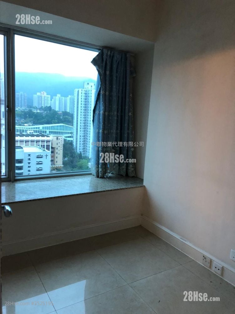 Festival City Sell 3 Bedrooms , 2 Bathrooms 678 ft² ( 63.0 m² )