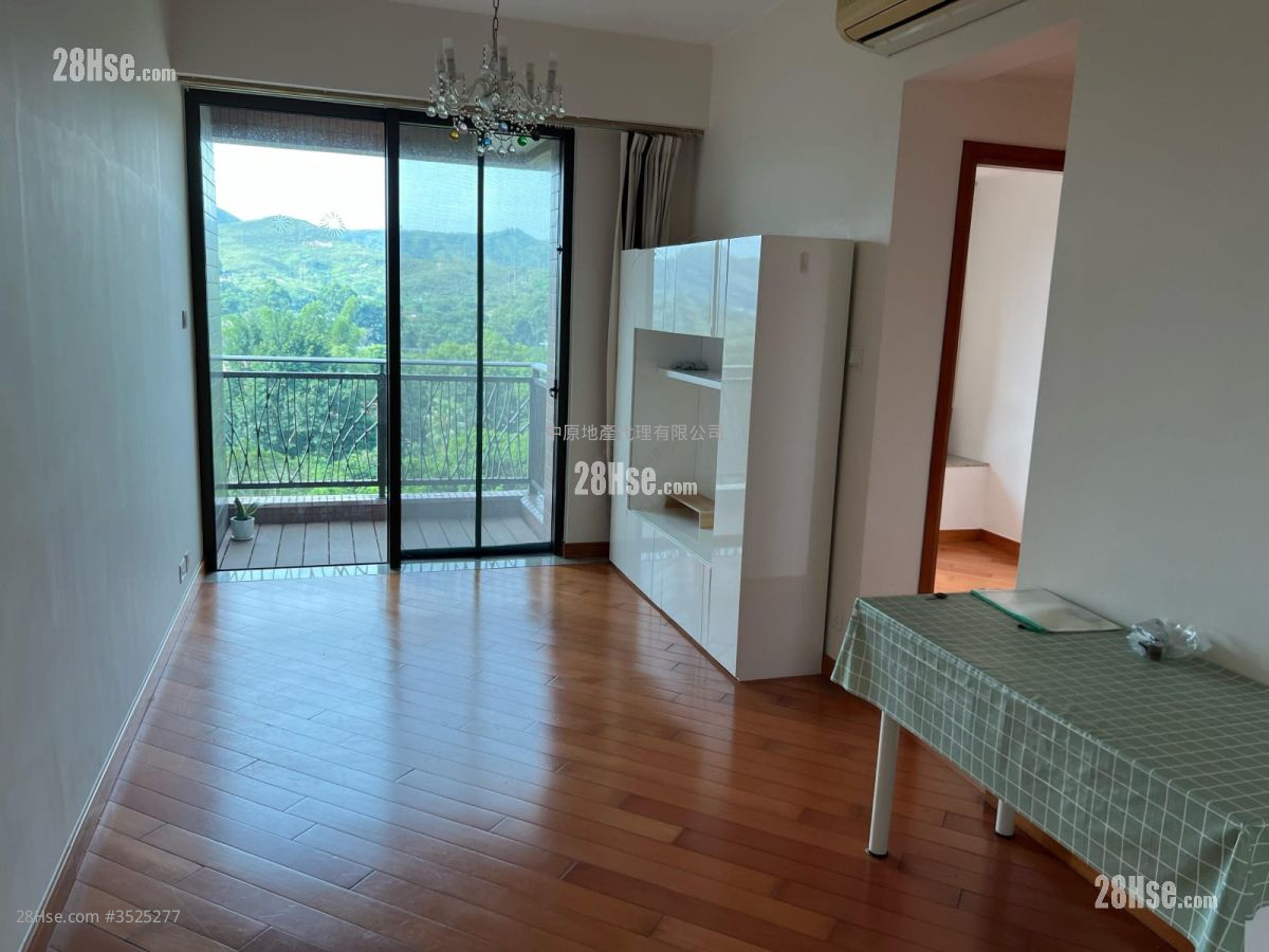Noble Hill Rental 2 Bedrooms , 1 Bathroom 505 ft² ( 46.9 m² )