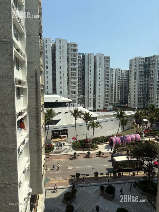 Whampoa Garden Sell 2 Bedrooms , 1 Bathroom 389 ft² ( 36.1 m² )