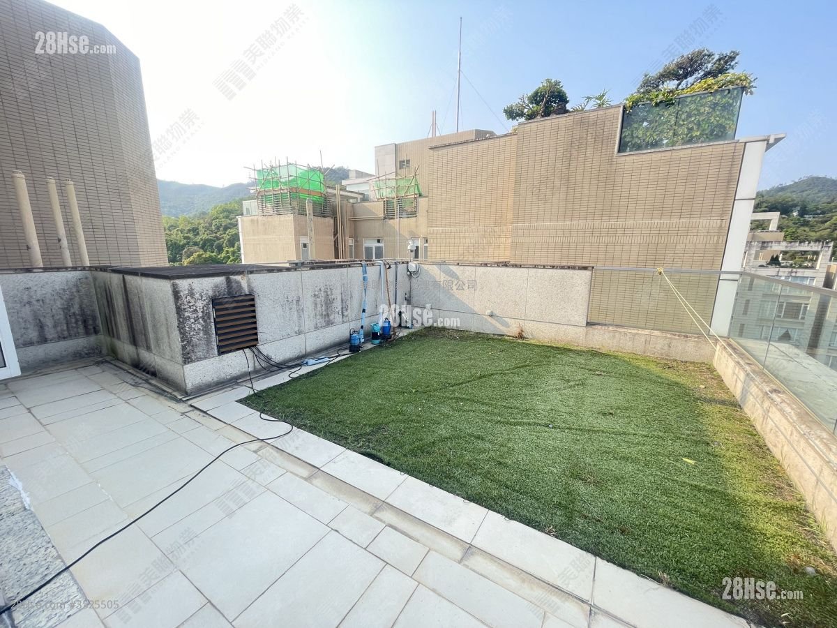 Peak One Sell 3 Bedrooms 1,060 ft² ( 98.5 m² )