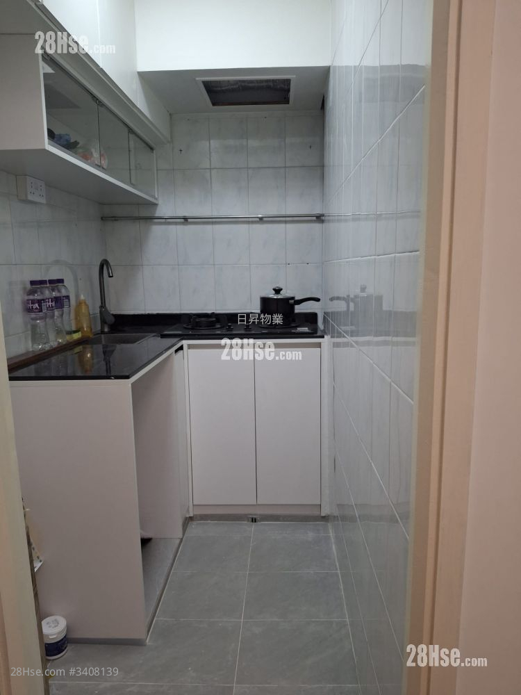 Sun Sing Centre Sell 2 Bedrooms , 1 Bathroom 293 ft² ( 27.2 m² )