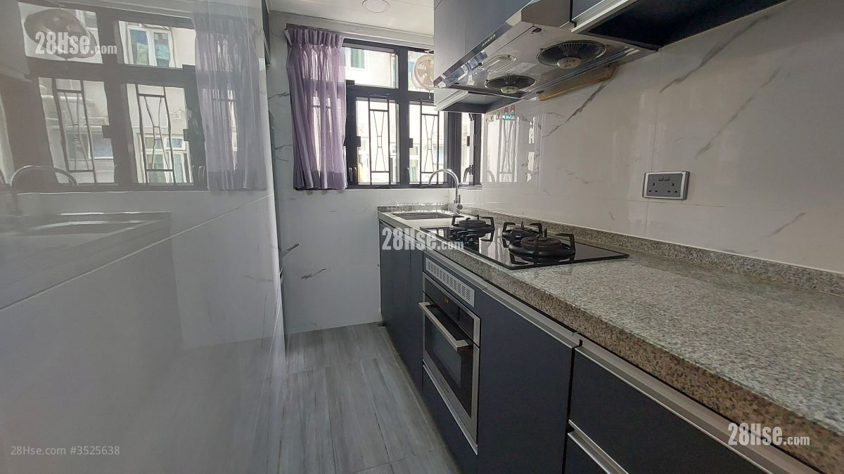 Flora Garden Rental 2 Bedrooms 681 ft² ( 63.3 m² )