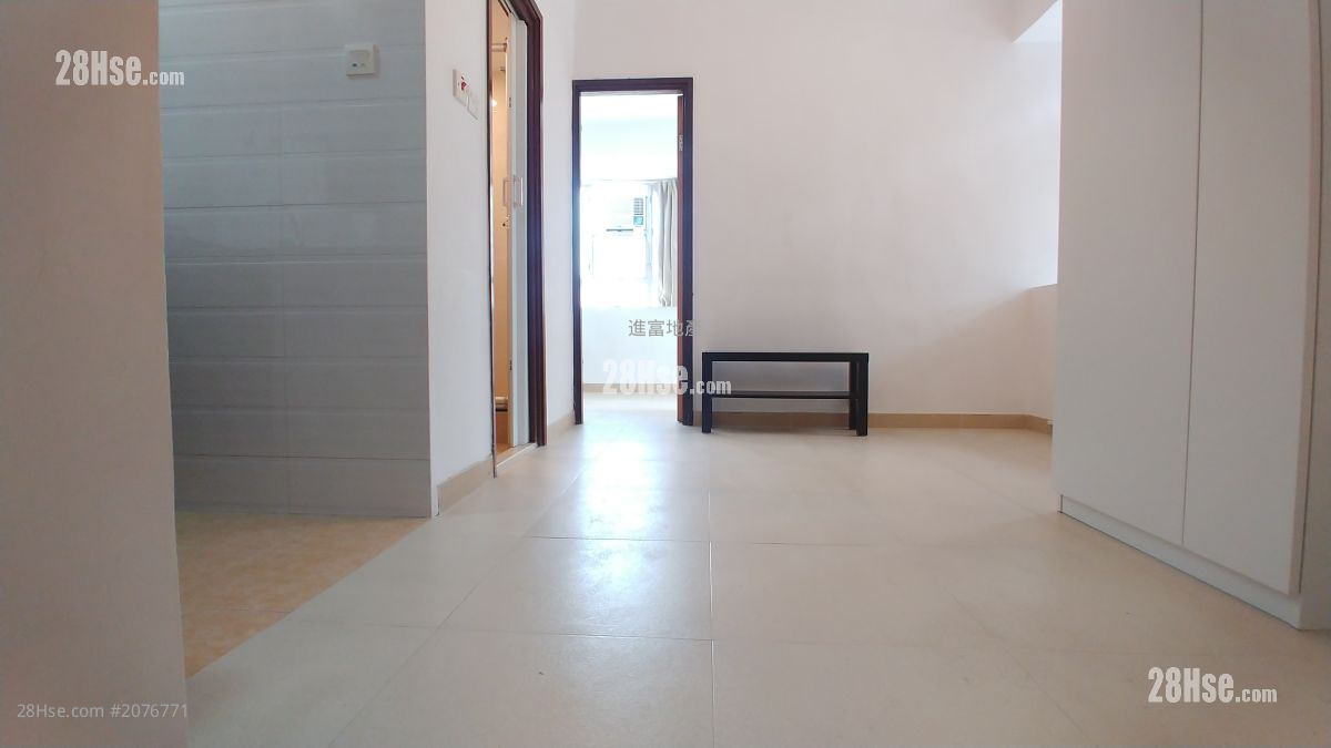 Greenwood Garden Rental 1 Bedroom , 1 Bathroom 271 ft² ( 25.2 m² )
