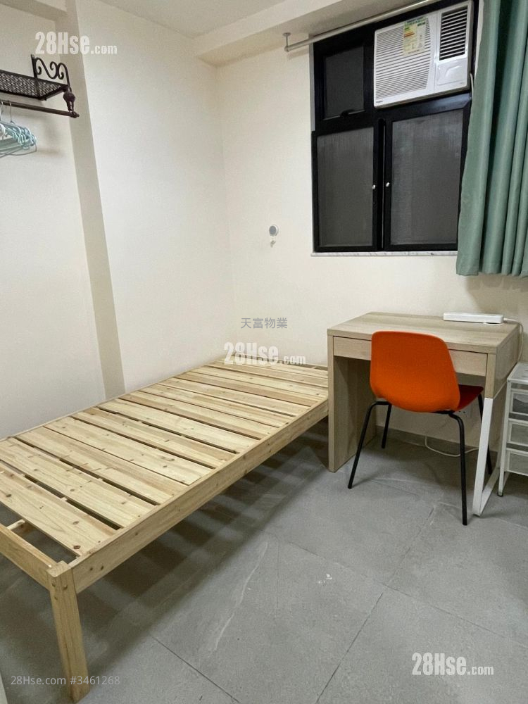 Yuen Shing Building Rental Studio , 1 Bathroom 110 ft² ( 10.2 m² )
