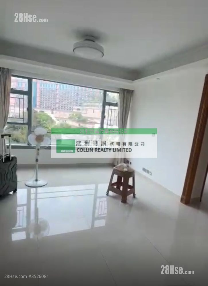 Sunningdale Sell 1 Bedroom , 1 Bathroom 581 ft² ( 54.0 m² )