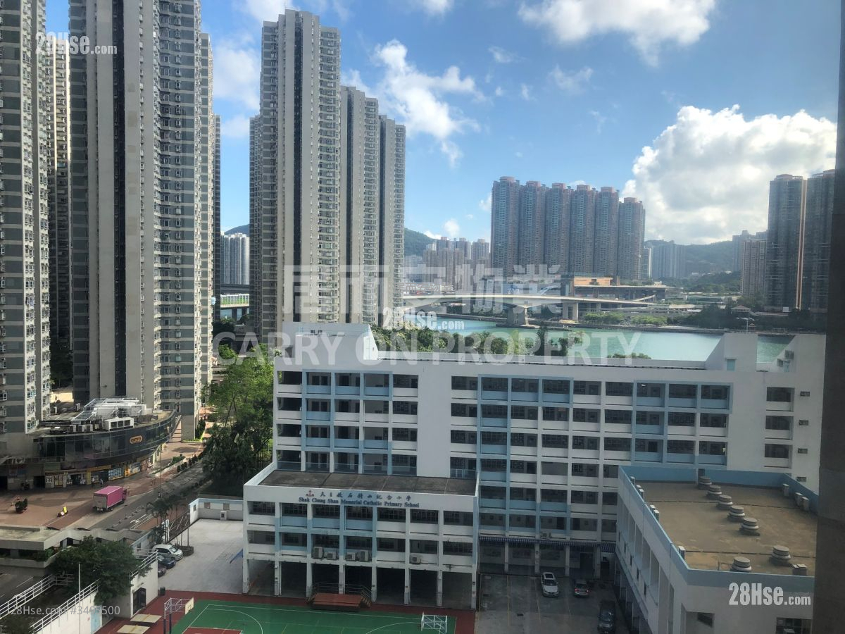 Waterside Plaza Rental 3 Bedrooms , 1 Bathroom 537 ft² ( 49.9 m² )
