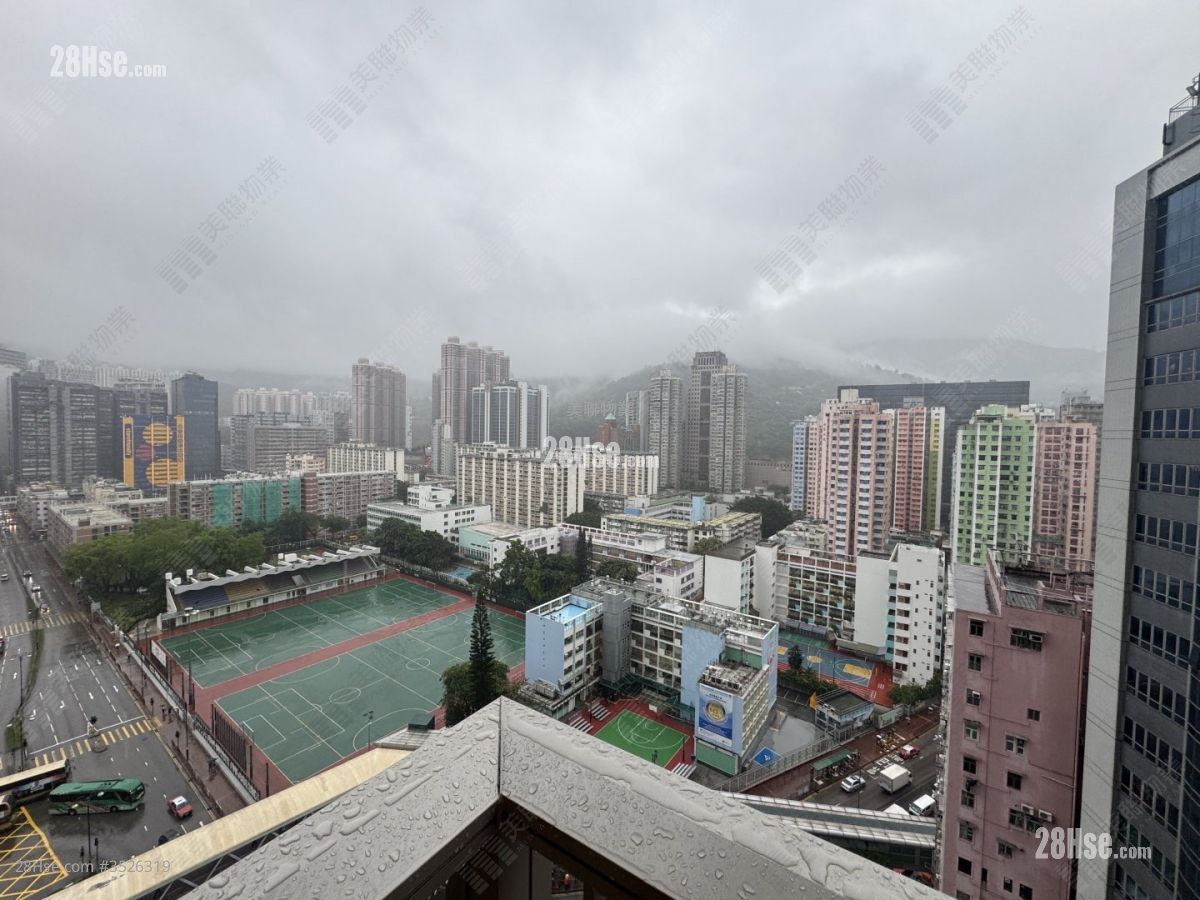 万景峯 售盘 3 房 , 2 浴室 666 平方尺 ( 61.9 平方米 )