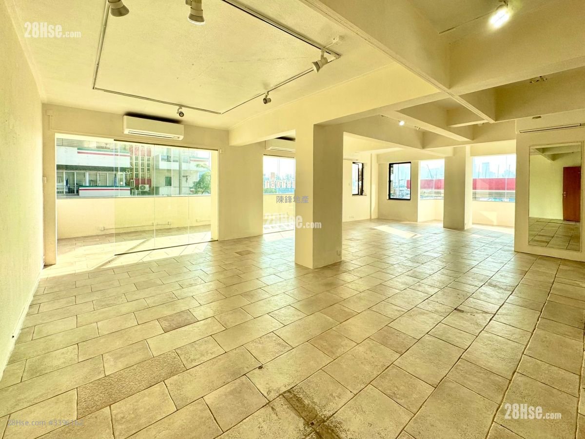 Prospect Mansion Rental Studio , 2 Bathrooms 1,040 ft² ( 96.6 m² )