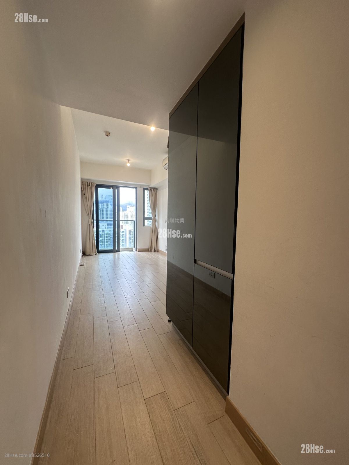Victoria Skye Sell 2 Bedrooms , 1 Bathroom 439 ft² ( 40.8 m² )