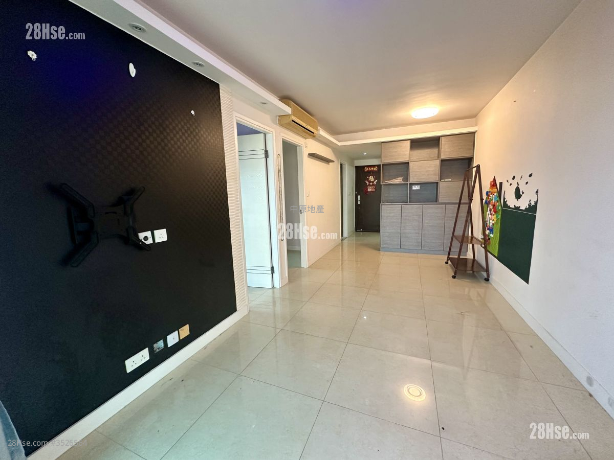 Central Park Towers Rental 2 Bedrooms , 1 Bathroom 502 ft² ( 46.6 m² )