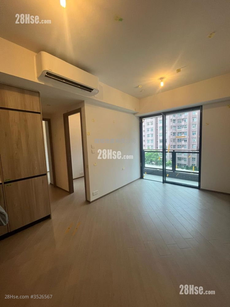 High Park Rental 2 Bedrooms , 1 Bathroom 445 ft² ( 41.3 m² )