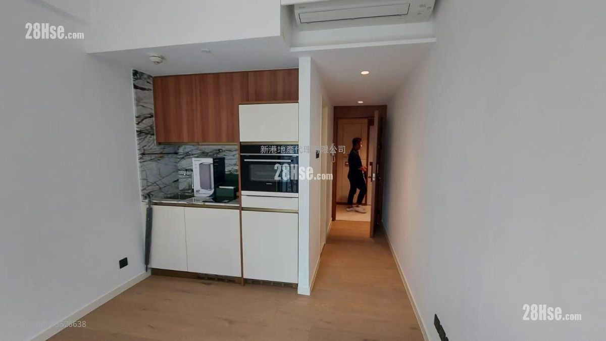 Mangrove Sell Studio , 1 Bathroom 186 ft² ( 17.3 m² )