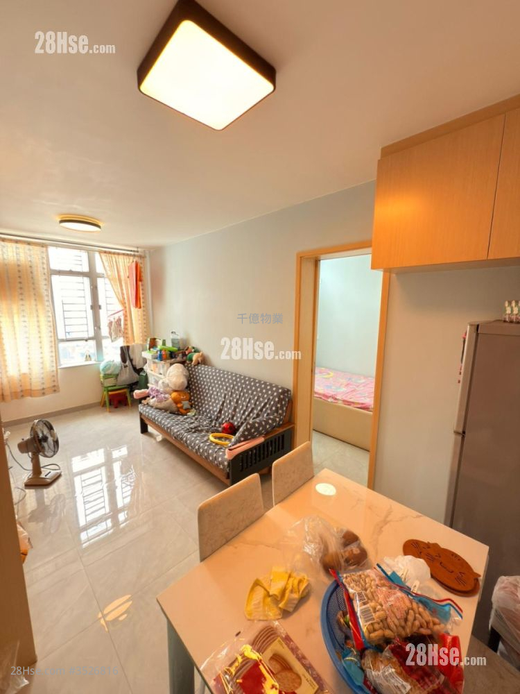 Lai Tsui Court Sell 452 ft² ( 42.0 m² )