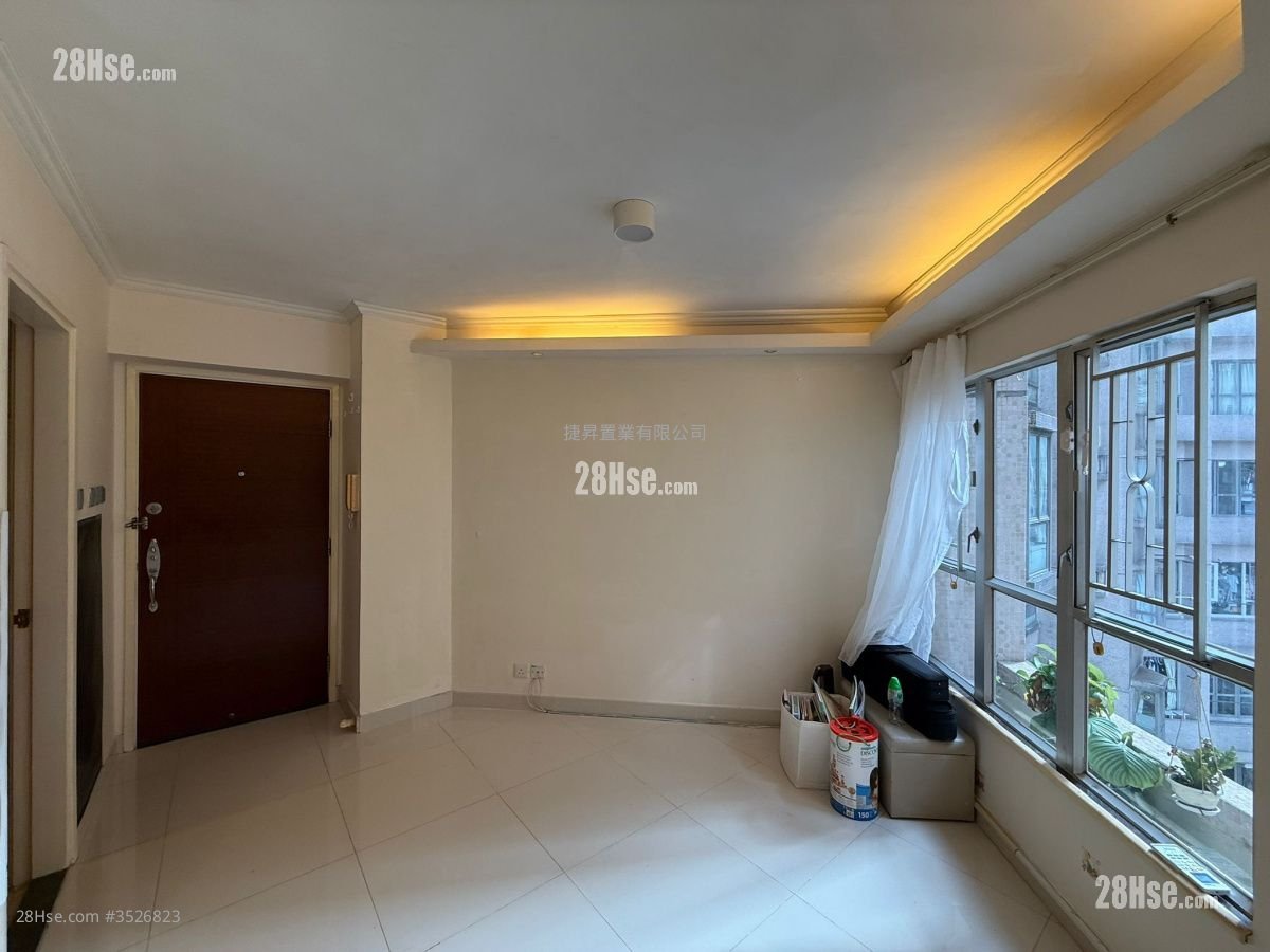 Bailey Garden Sell 2 Bedrooms , 1 Bathroom 379 ft² ( 35.2 m² )