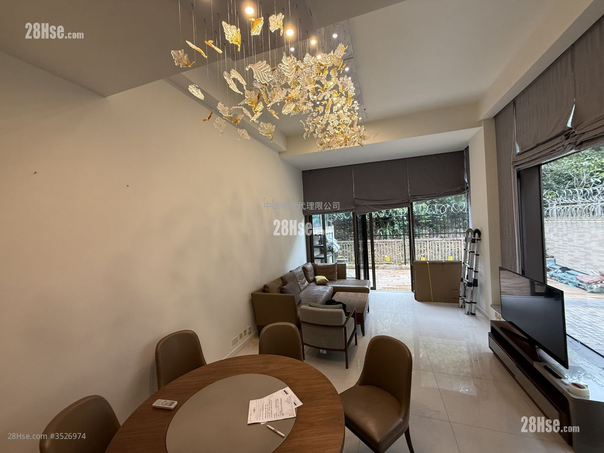 Crescendo Rental 4 Bedrooms , 4 Bathrooms 1,638 ft² ( 152.2 m² )