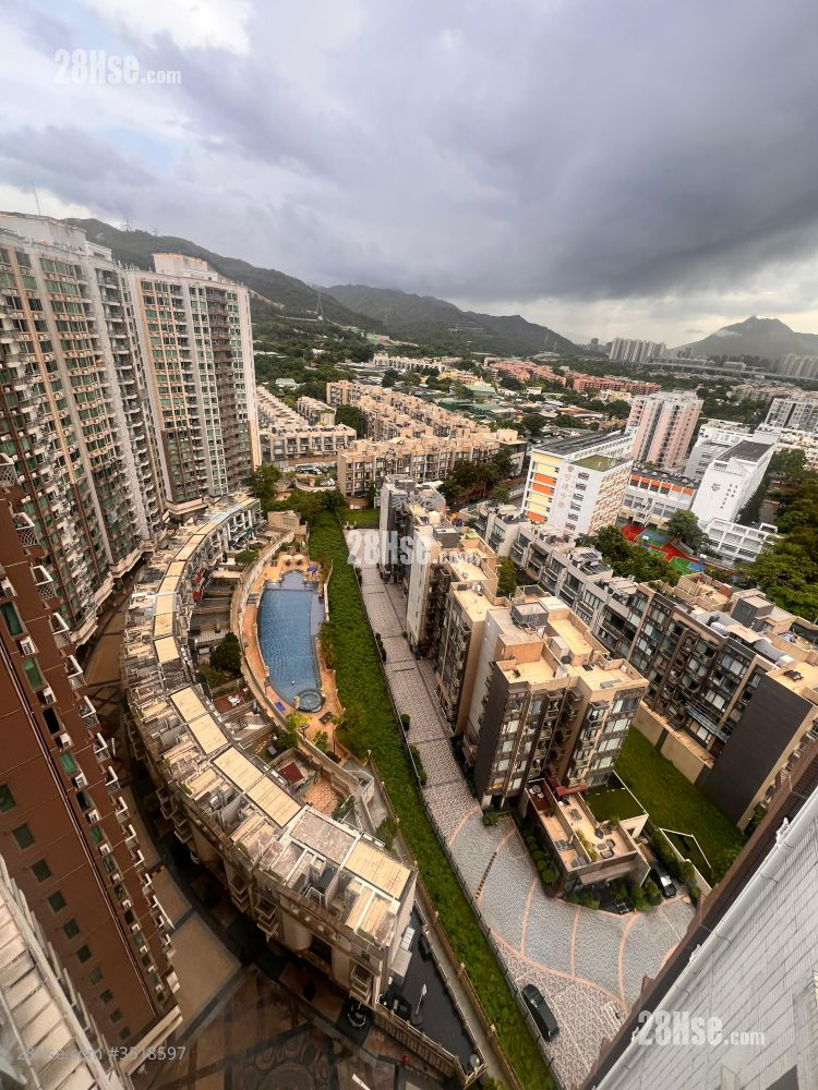 Uptown Rental 4 Bedrooms , 2 Bathrooms 949 ft² ( 88.2 m² )