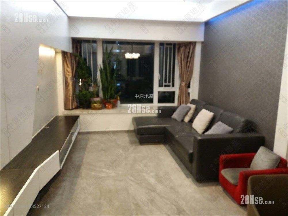 Tai Hing Gardens Sell 2 Bedrooms 419 ft² ( 38.9 m² )
