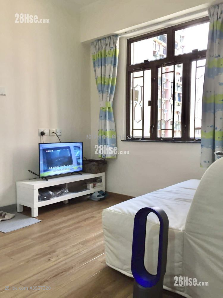 Fair Way Garden Sell 1 Bedroom , 1 Bathroom 352 ft² ( 32.7 m² )