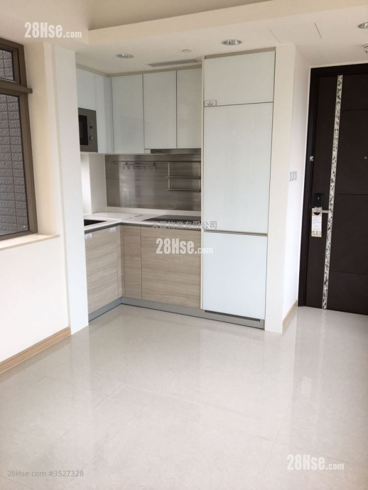 Viva Sell 1 Bedroom , 1 Bathroom 339 ft² ( 31.5 m² )