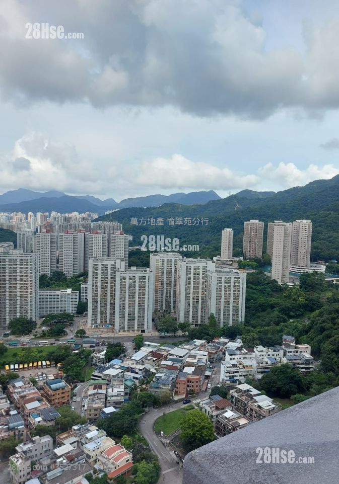 Ka Keng Court Sell 3 Bedrooms , 2 Bathrooms 650 ft² ( 60.4 m² )