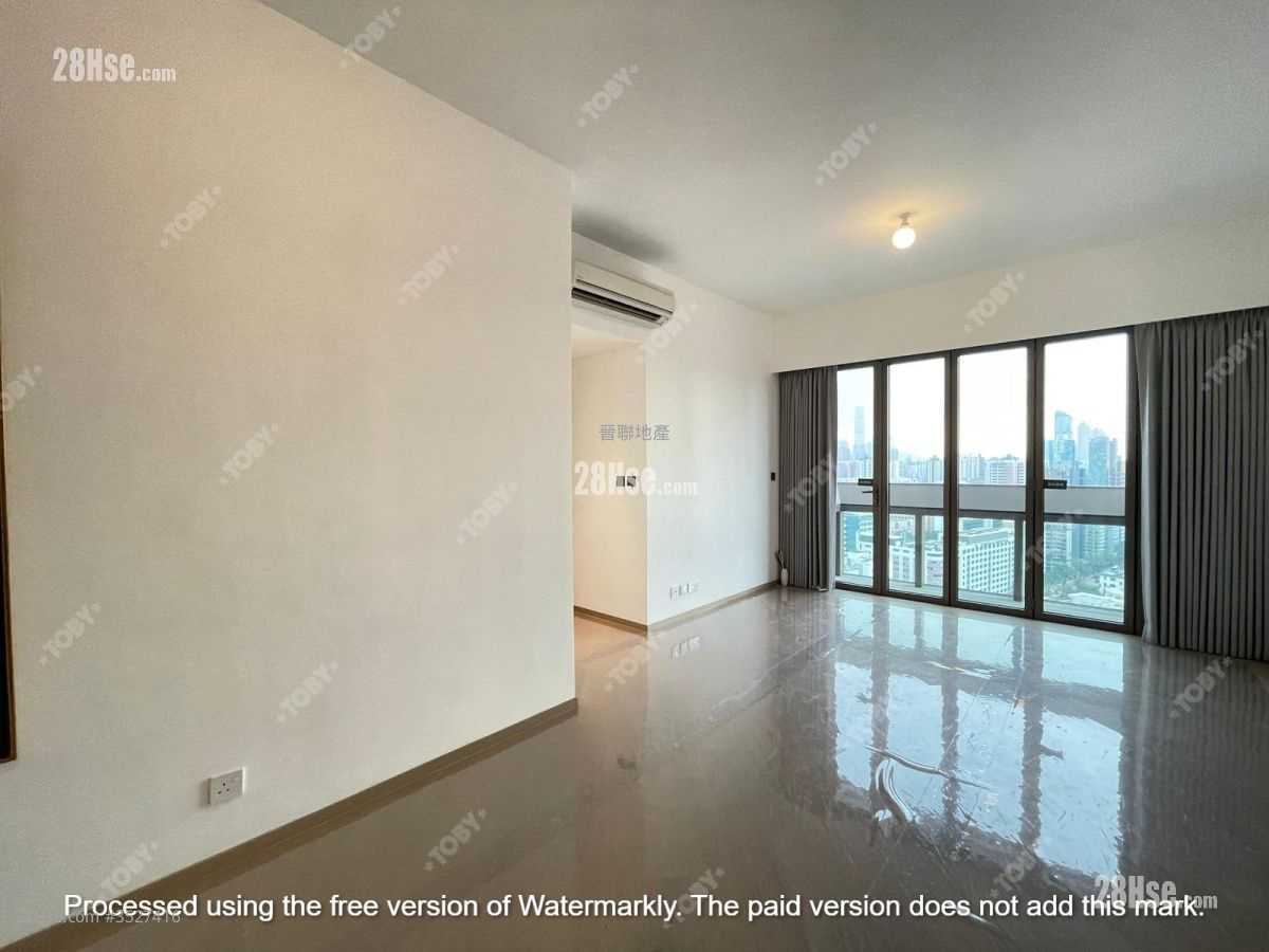 Sutton Rental 3 Bedrooms , 2 Bathrooms 904 ft² ( 84.0 m² )