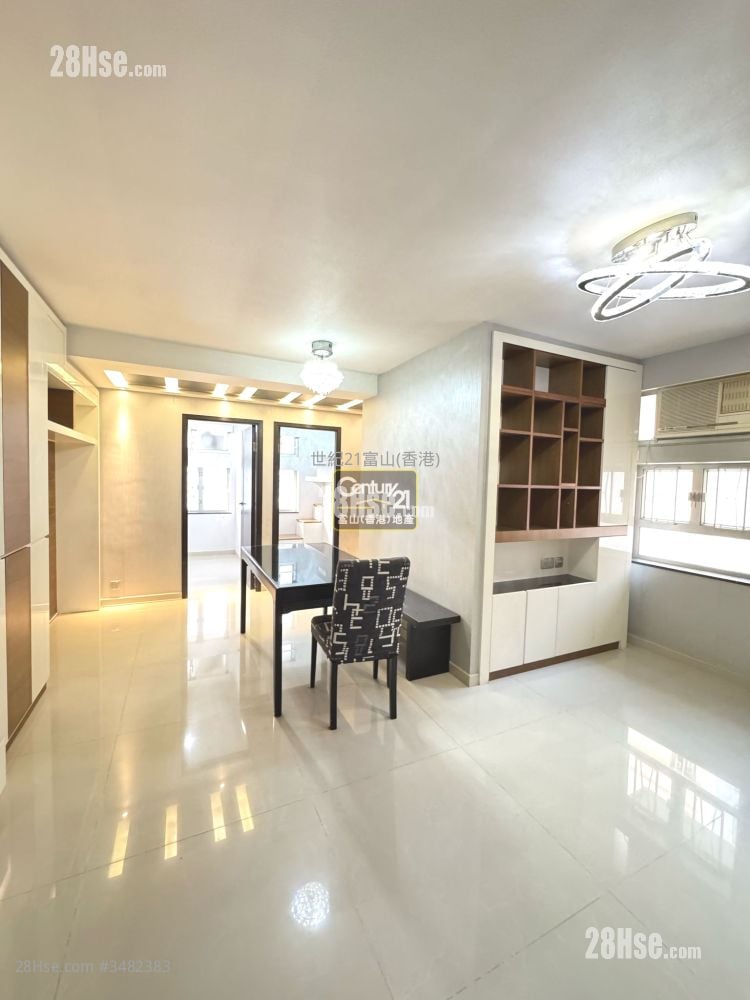 King Shan Court Sell 3 Bedrooms , 1 Bathroom 568 ft² ( 52.8 m² )