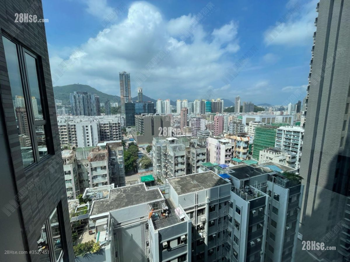 Bondlane Rental 2 Bedrooms 348 ft² ( 32.3 m² )
