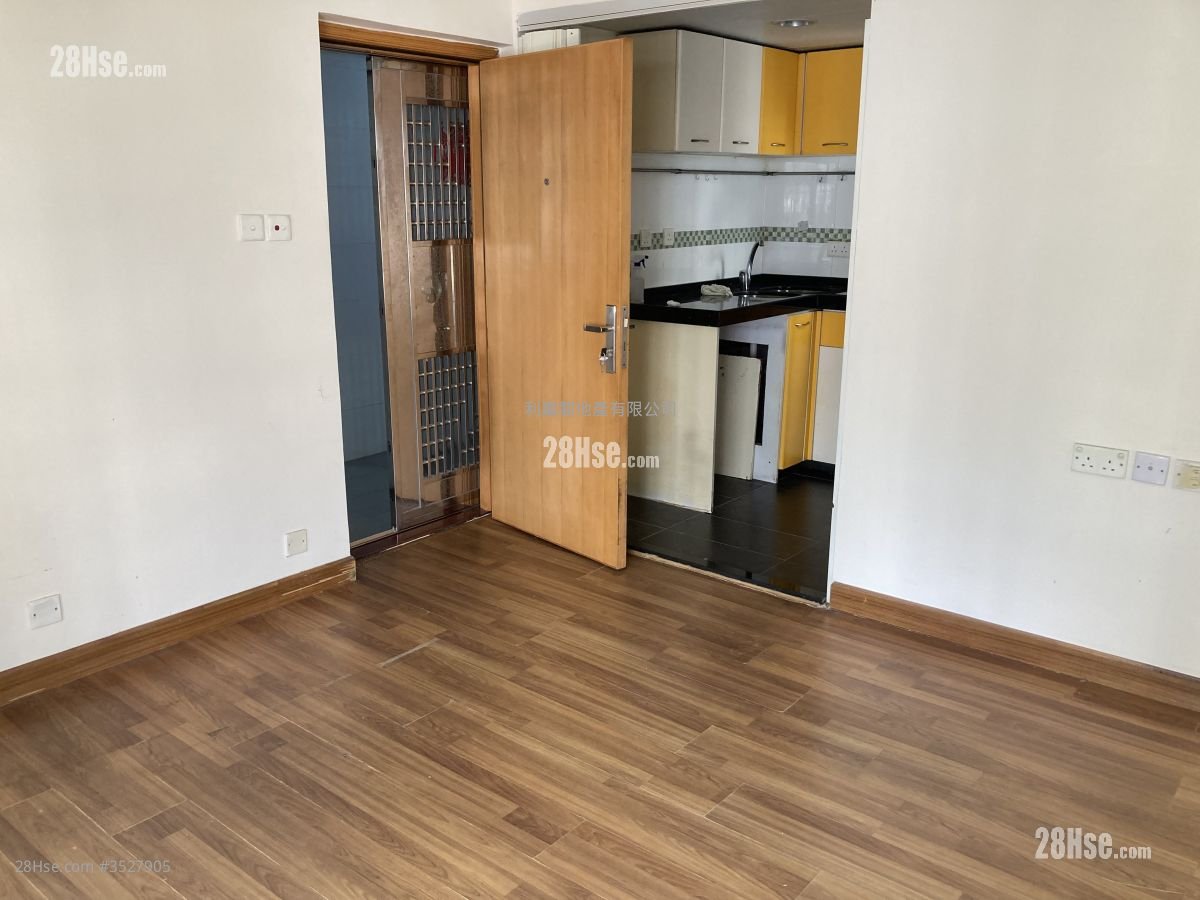 Ming Yuen Centre Sell 2 Bedrooms , 1 Bathroom 362 ft² ( 33.6 m² )