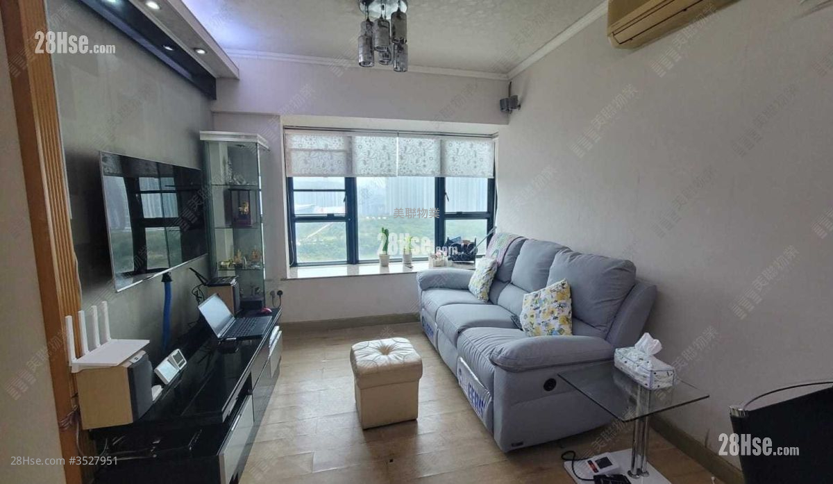 Oscar By The Sea Sell 3 Bedrooms , 1 Bathroom 608 ft² ( 56.5 m² )