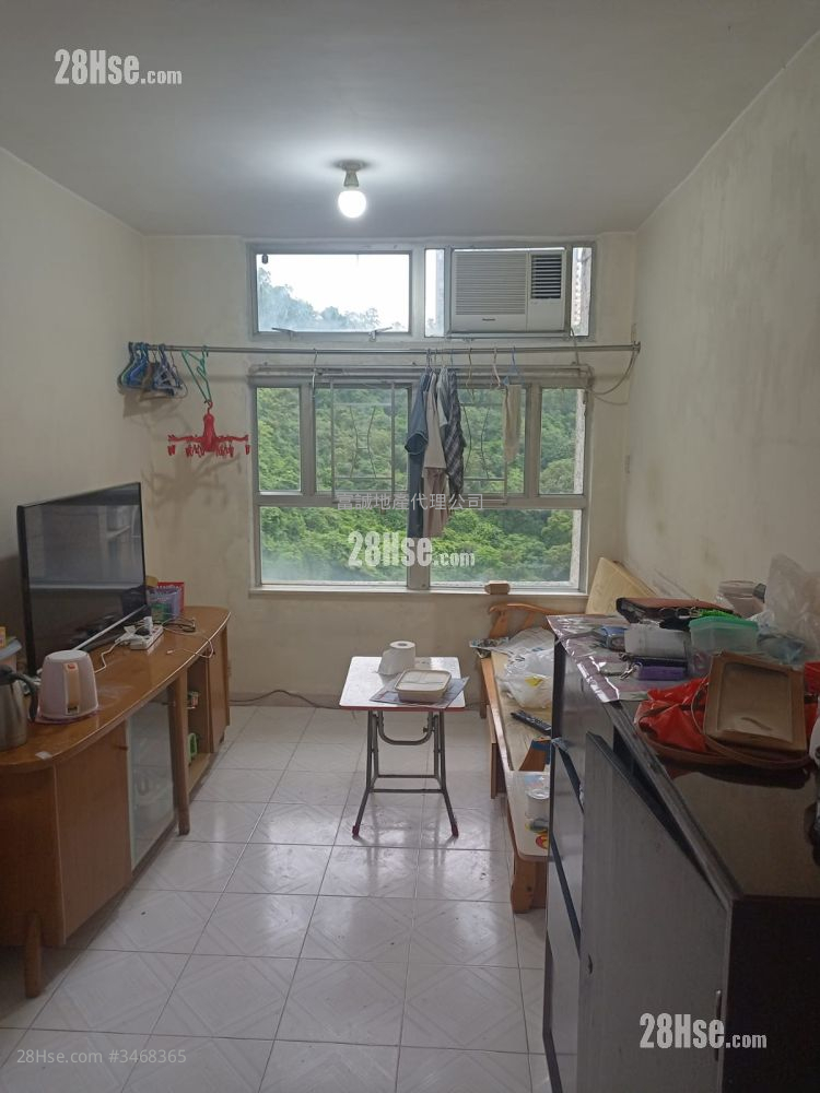 King Lai Court Sell 3 Bedrooms , 1 Bathroom 554 ft² ( 51.5 m² )