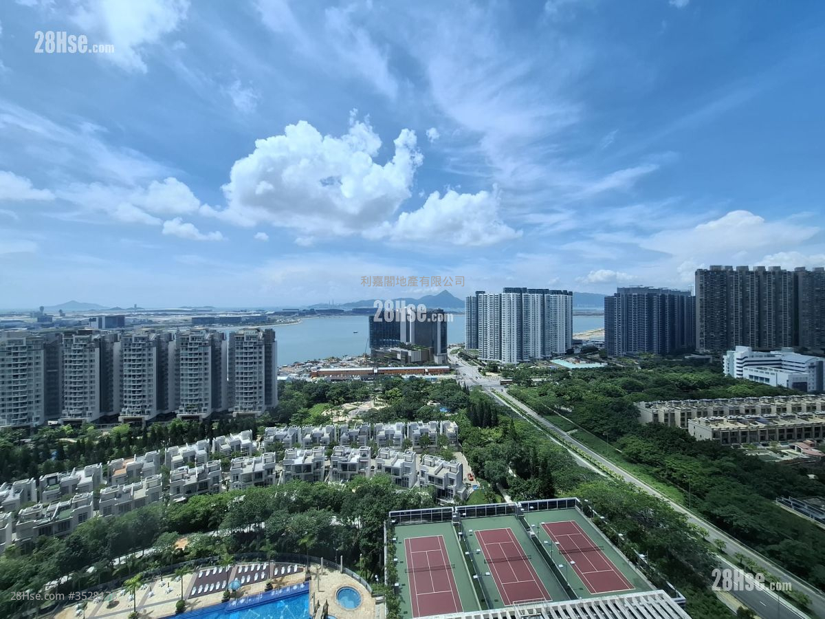Coastal Skyline Sell 3 Bedrooms 911 ft² ( 84.6 m² )