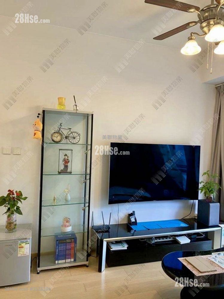 Capri Rental 3 Bedrooms , 1 Bathroom 549 ft² ( 51.0 m² )
