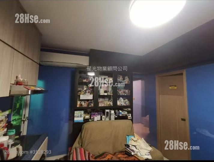 Bee Shing Mansion Sell 4 Bedrooms , 2 Bathrooms 677 ft² ( 62.9 m² )
