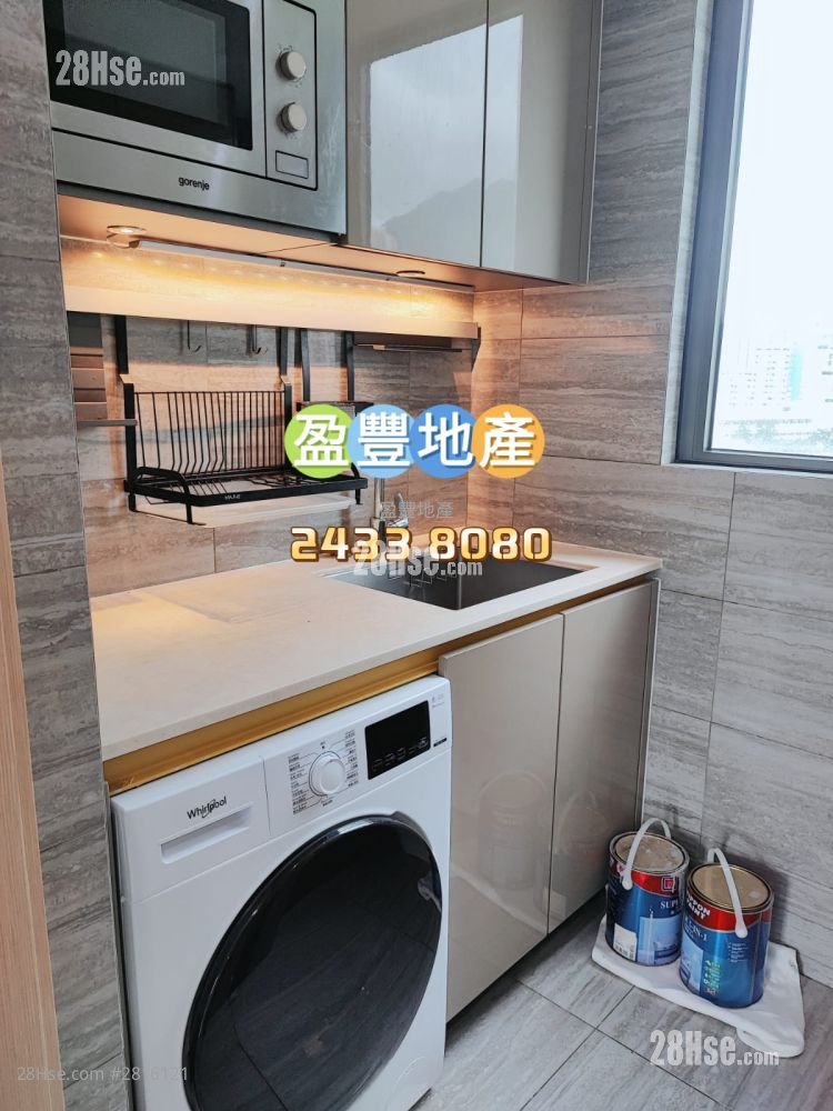 2Gerher Rental 2 Bedrooms , 1 Bathroom 563 ft² ( 52.3 m² )