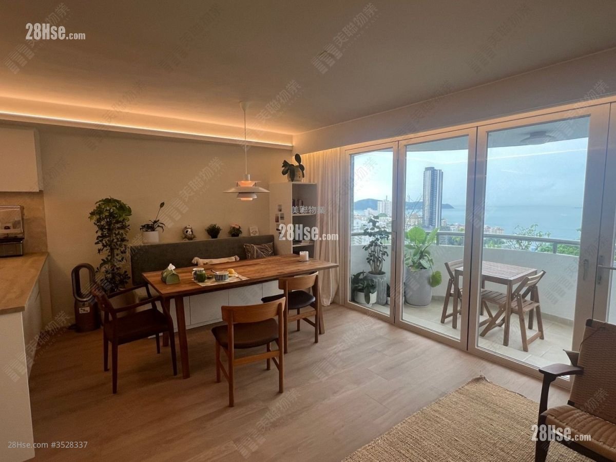 Greenery Garden Sell 3 Bedrooms 1,020 ft² ( 94.8 m² )