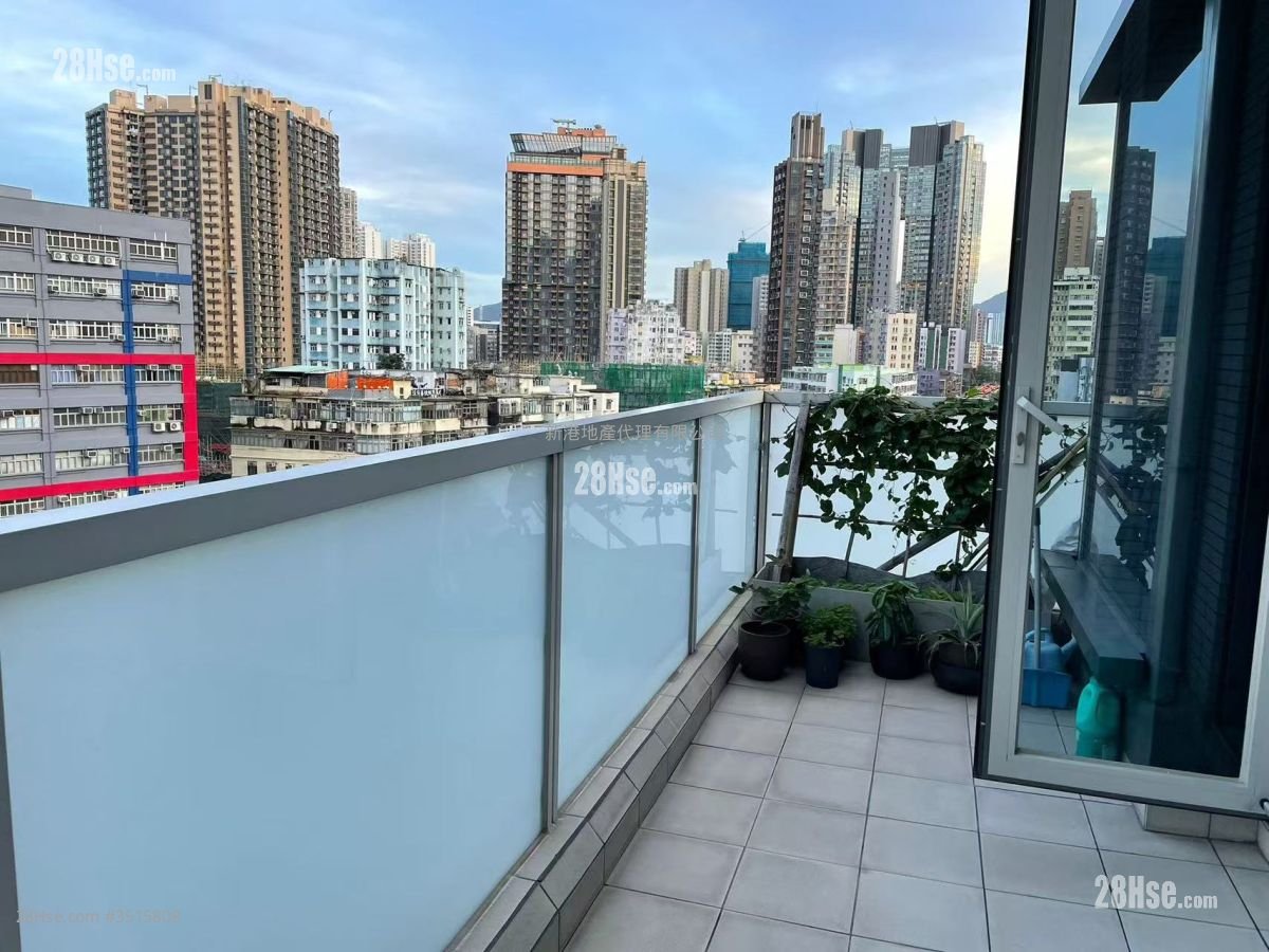 City Hub Sell 2 Bedrooms , 1 Bathroom 473 ft² ( 43.9 m² )