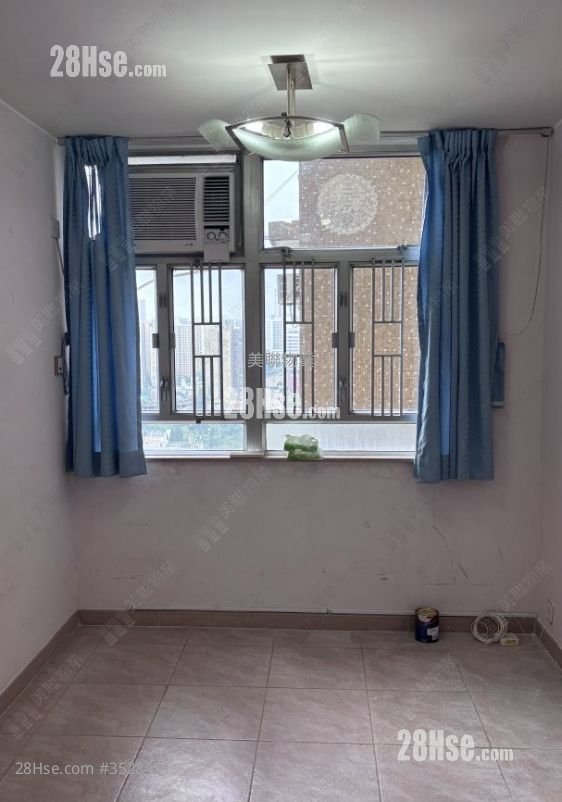 Lung Poon Court Rental 1 Bedroom 340 ft² ( 31.6 m² )