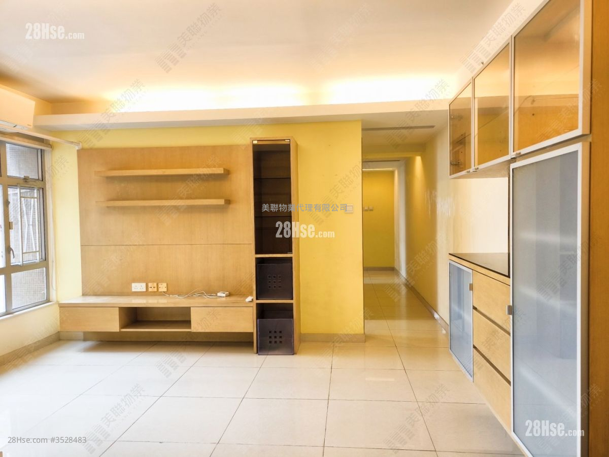 Mei Foo Sun Chuen Sell 2 Bedrooms 579 ft² ( 53.8 m² )
