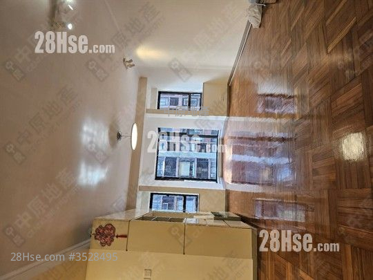 Beverly Villas Sell 3 Bedrooms , 2 Bathrooms 1,212 ft² ( 112.6 m² )