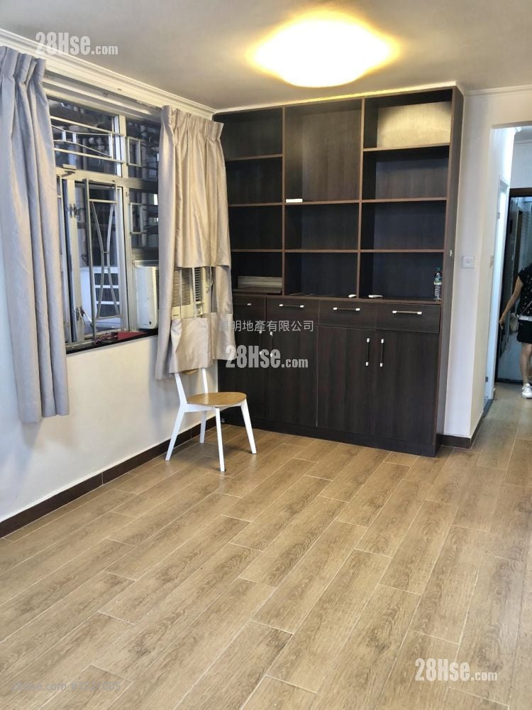 Viking Garden Rental 2 Bedrooms , 1 Bathroom 457 ft² ( 42.5 m² )
